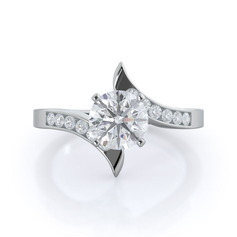 Tapered diamond engagement ringg