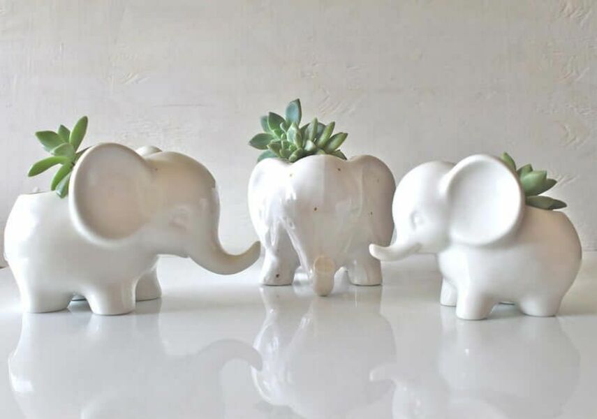 Figurines petits éléphants blancs