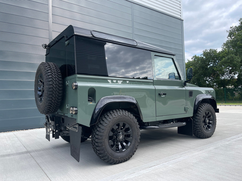 Land Rover Defender 90 