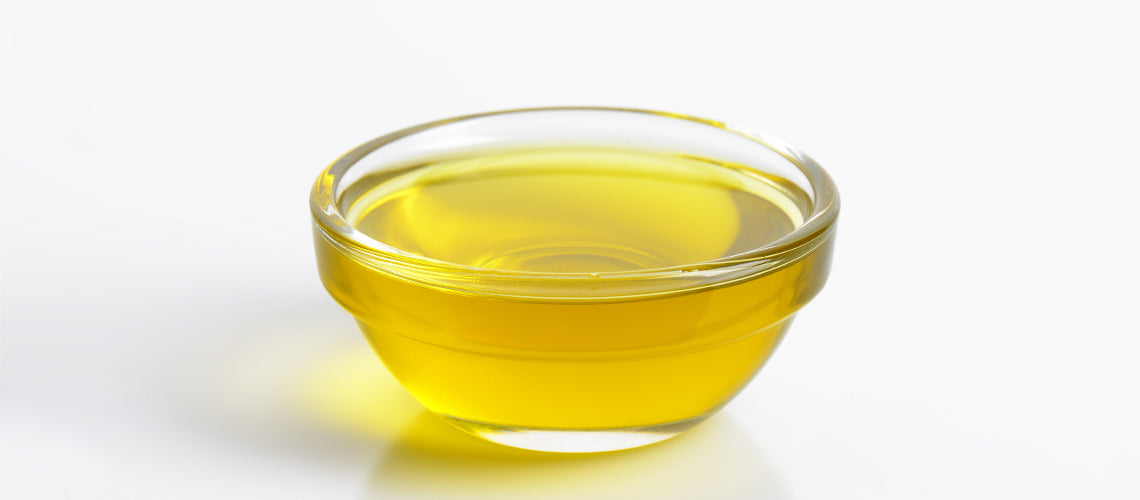 Why Castor Oil Is Our Best Kept Secret For Healthy Skin & Hair – Naturisimo