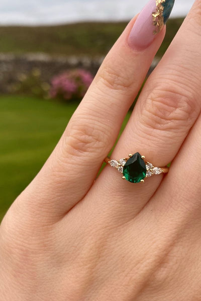 Top 100+ Emerald Wedding Rings