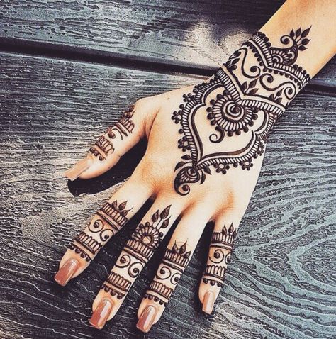 Top 50+ Mehndi Design Back Hand 2023- Back Mehndi Designs