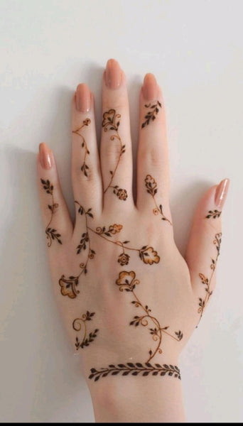 Very Cute Easy Mehndi Design for Beginners This moment I applied Very ... |  TikTok