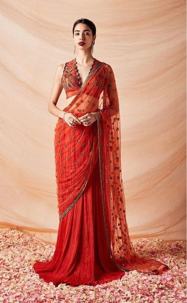 Kajol Red Saree Look | Red blouse design, Latest model blouse designs,  Traditional blouse designs