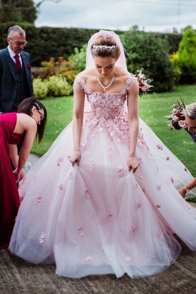 Top 100+ Pink Bridal Gown Designs