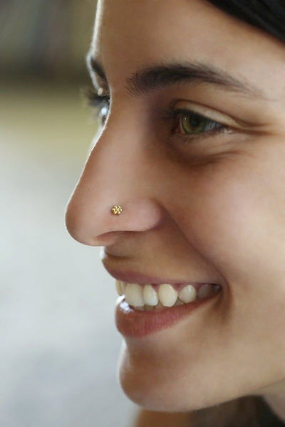 Top 100+ Nose Ring Designs: Adding Elegance to Your Bridal Ensemble