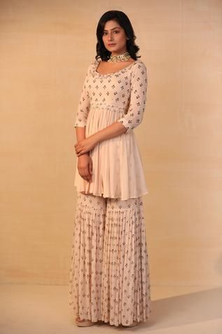 Top 100+ Kurtis with Belt: Define Your Waistline