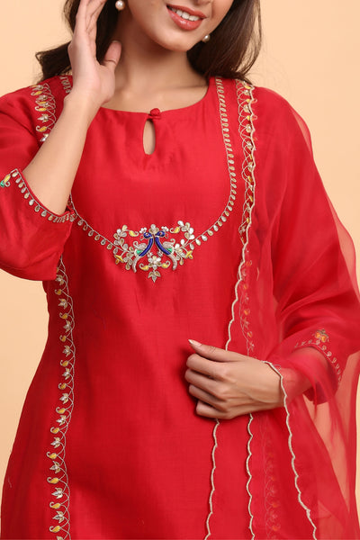 Top 100+ Kurtis with Embellishments: Sparkle and Shine