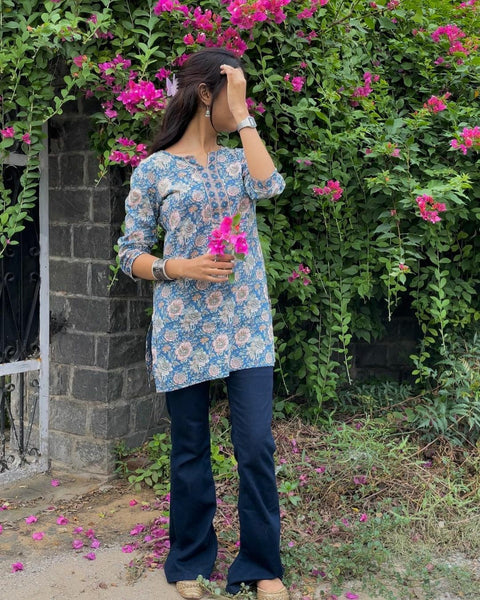 Top 100+ Kurtis for Teenagers: Trendy and Fun