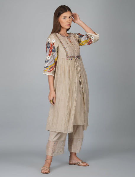 Top 100+ Kurtis with Layered Detailing: Dimensional and Textured