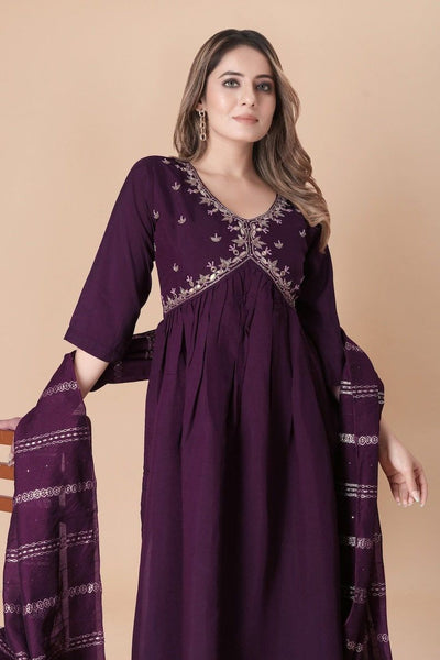 Top 100+ Kurtis with Layered Detailing: Dimensional and Textured