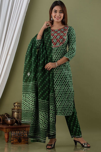 Top 100+ Kurtis with Printed Yoke: Unique and Eye-Catching