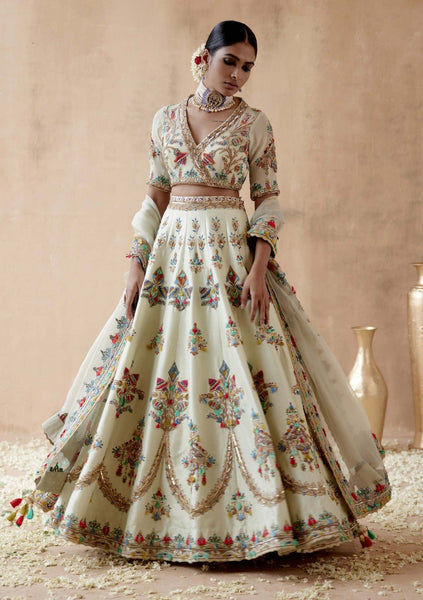 Top 100+ Mint Green Lehenga Designs: Fresh and Modern Choice for Mehndi