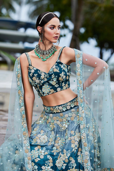 Top 100+ Dark Teal Lehenga Designs: Bold and Sophisticated Look for Mehndi