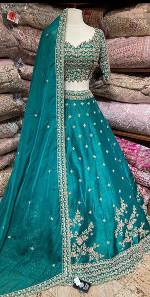 Top 100+ Teal Lehenga Designs: Unique and Sophisticated Choice for Bridesmaids