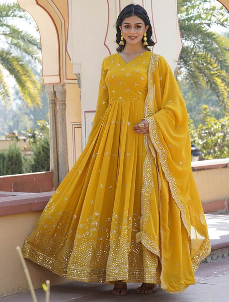 Top 100+ Mustard Yellow Indo-Western Dress Designs: Trendy and Chic for Gatherings