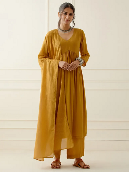 Top 100+ Mustard Yellow Indo-Western Dress Designs: Trendy and Chic for Gatherings