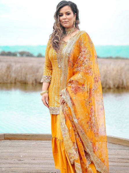 Top 100+ Mustard Yellow Indo-Western Dress Designs: Trendy and Chic for Gatherings