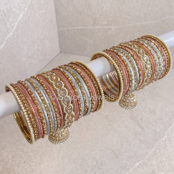 Top 100+ Bangles with Antique Finish: Vintage & Rustic Pieces