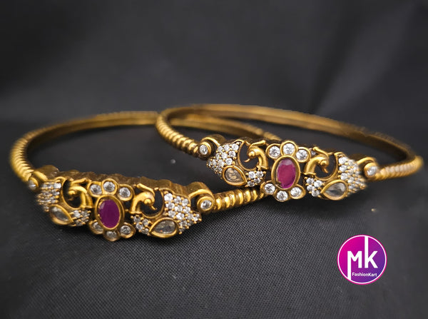 Top 100+ Bangles with Antique Finish: Vintage & Rustic Pieces