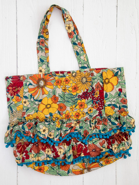 Top 100+ Ruffled Tote Bags: Feminine & Whimsical Statement Pieces for a Playful Look