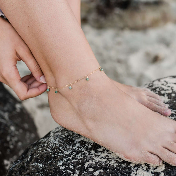 Top 150+ Emerald Anklets: Luxurious & Sophisticated Ornaments