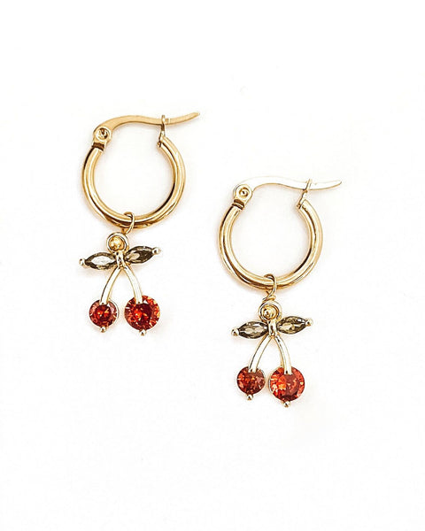 Top 150+ Crimson Charm Earrings: Striking & Captivating Pieces