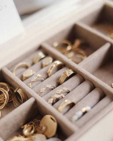 jewellery box, solid gold jewellery, solid gold rings, letters rings,