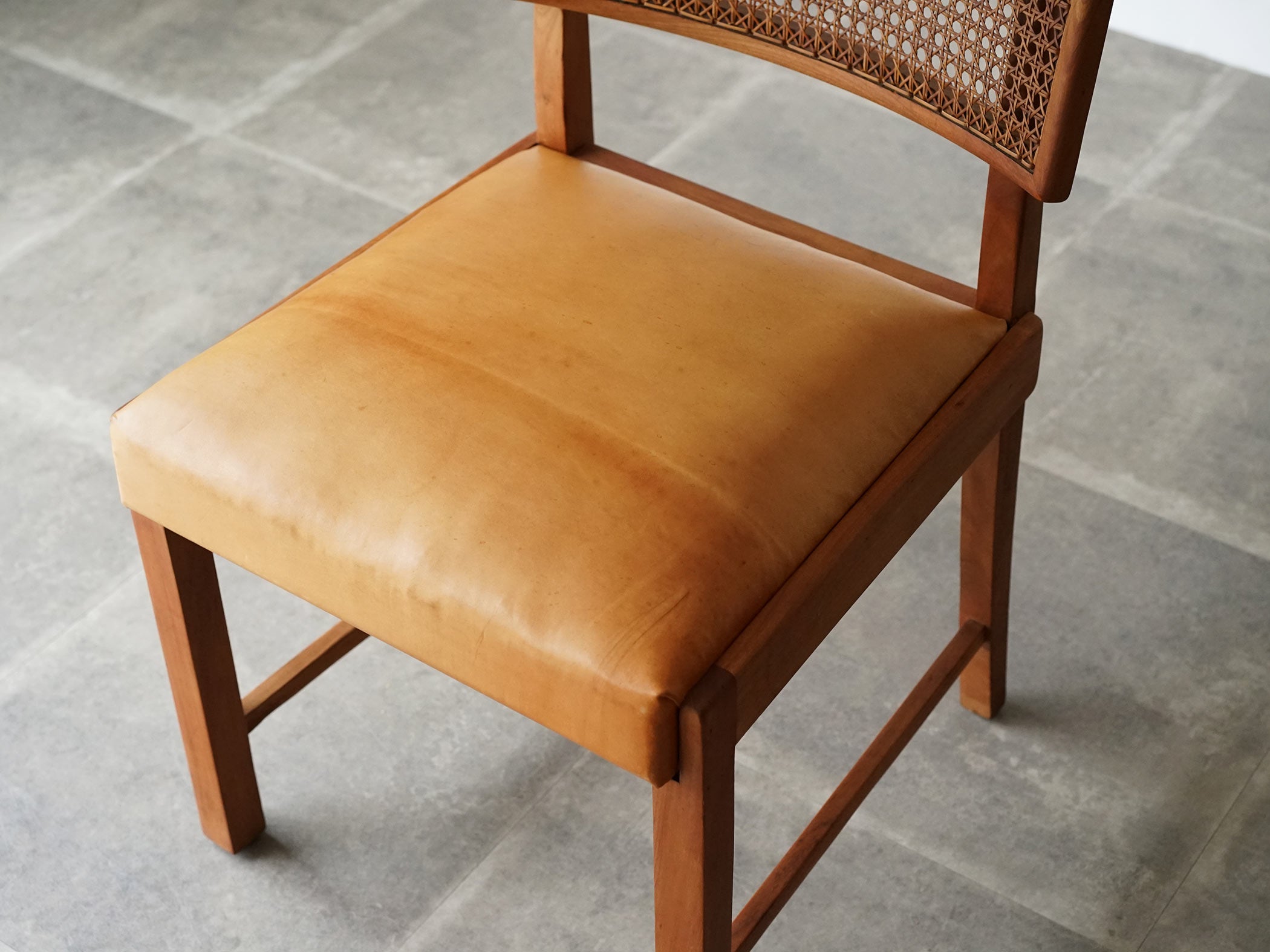 北欧デザイン 籐とレザーの椅子 リーグモルアンデルセン Rigmor Andersen ビンテージチェア北欧