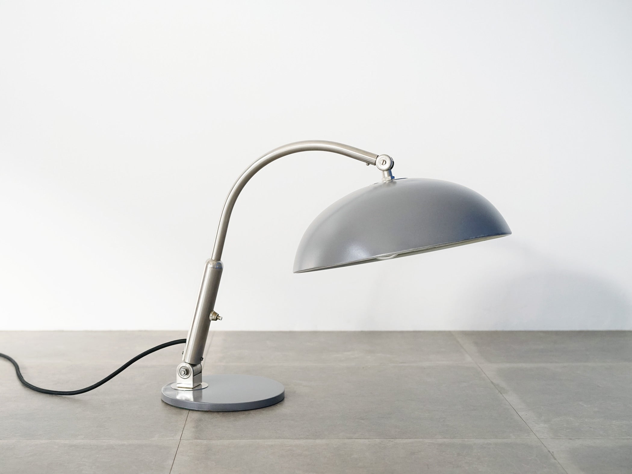 ヘルマンブスケット スタンドライト オランダのインテリア Herman Busquet Adjustable Table lamp