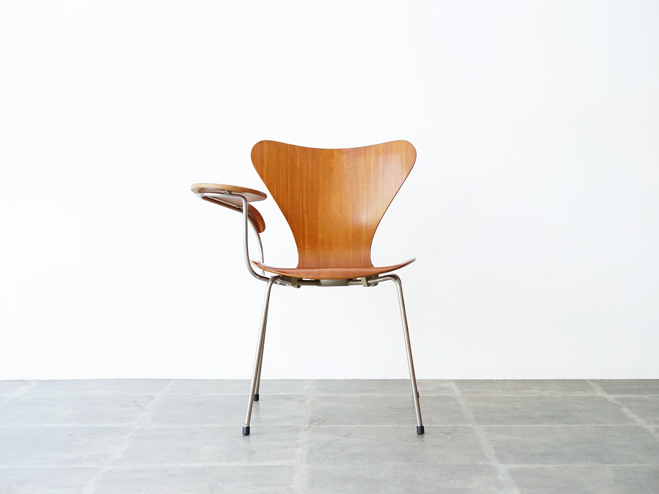 Arne Jacobsen Model 3107 アルネヤコブセン セブンチェア  ダイニングチェア シェルチェア