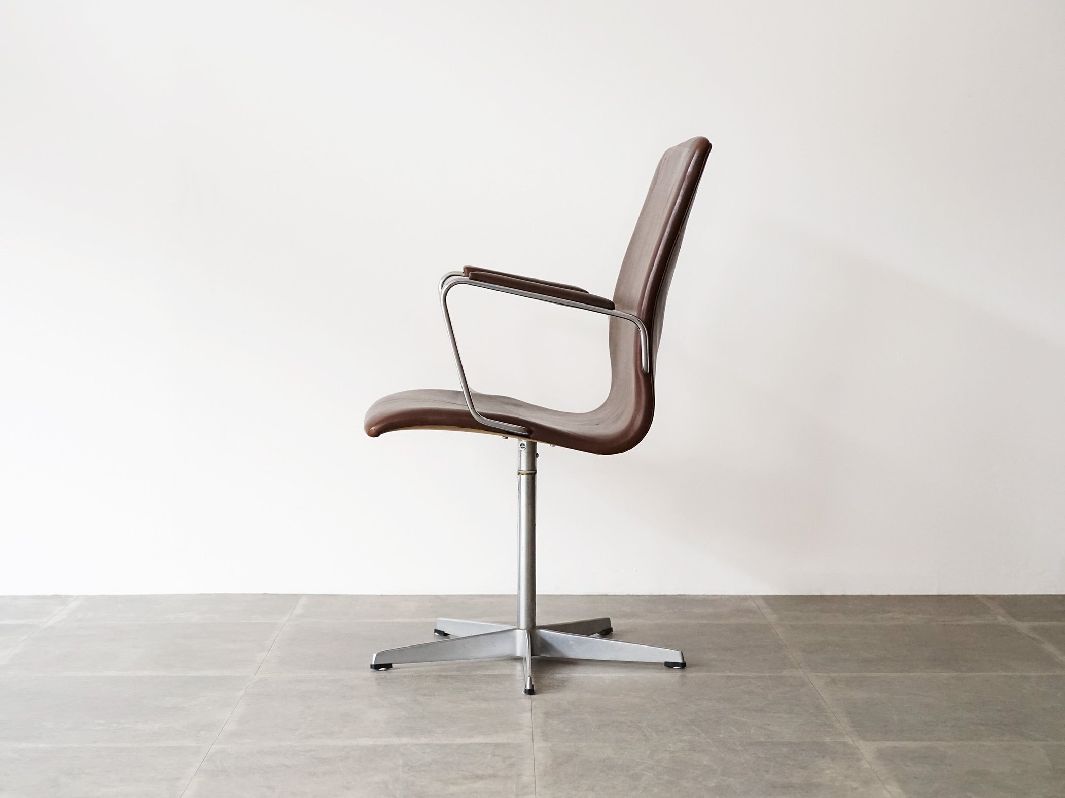 アルネヤコブセン アクスフォードチェア オフィスチェア Arne Jacobsen Oxford Chair