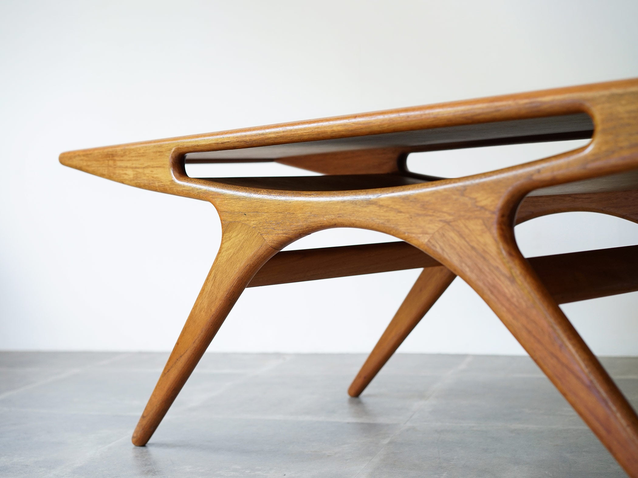 ヨハネスアンダーセン 北欧デザインのローテーブル センターテーブル