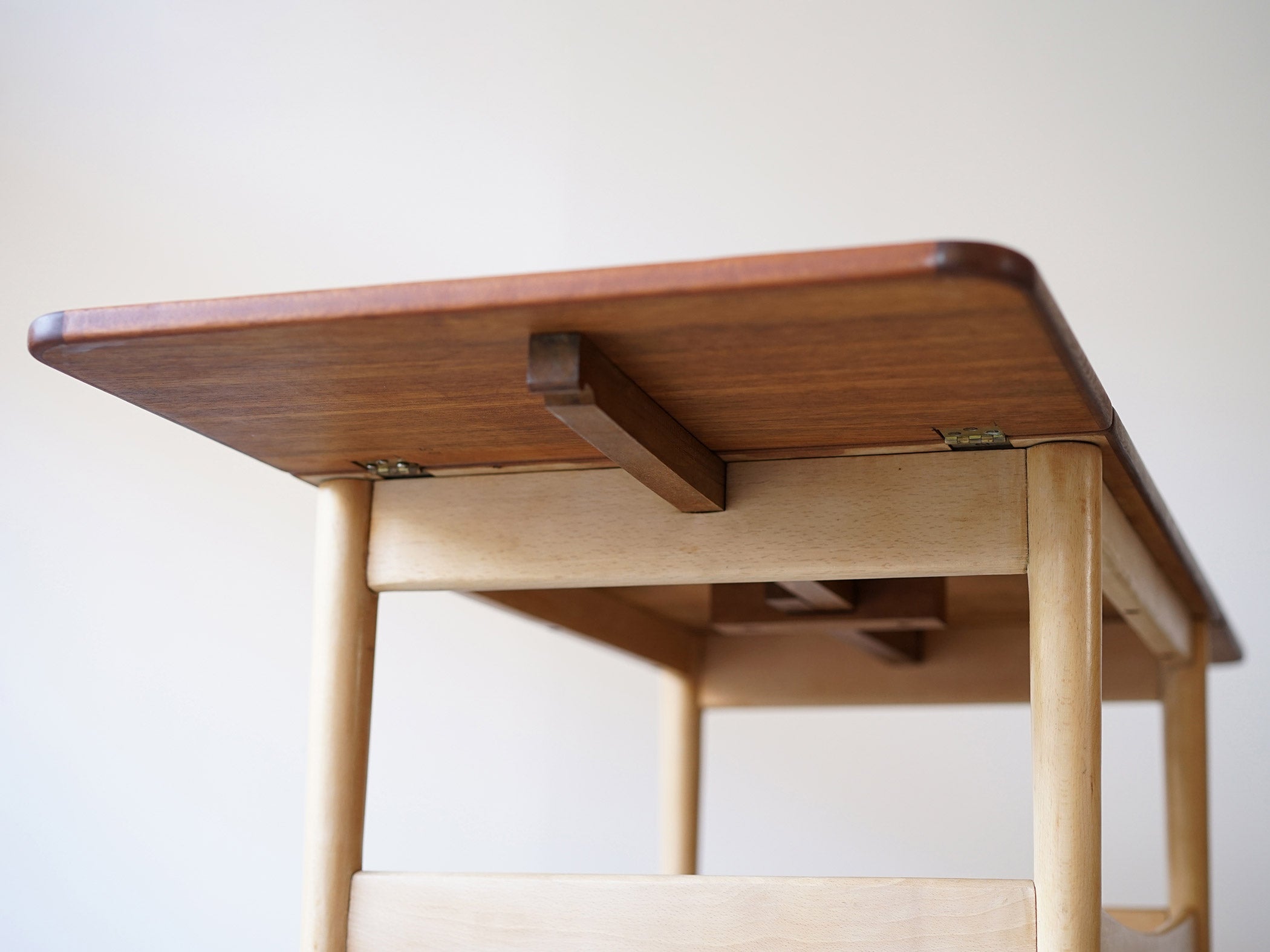 フィンユール コーヒーテーブル センターテーブル ローテーブル ビンテージ Finn Juhl Table with flip-down leaves