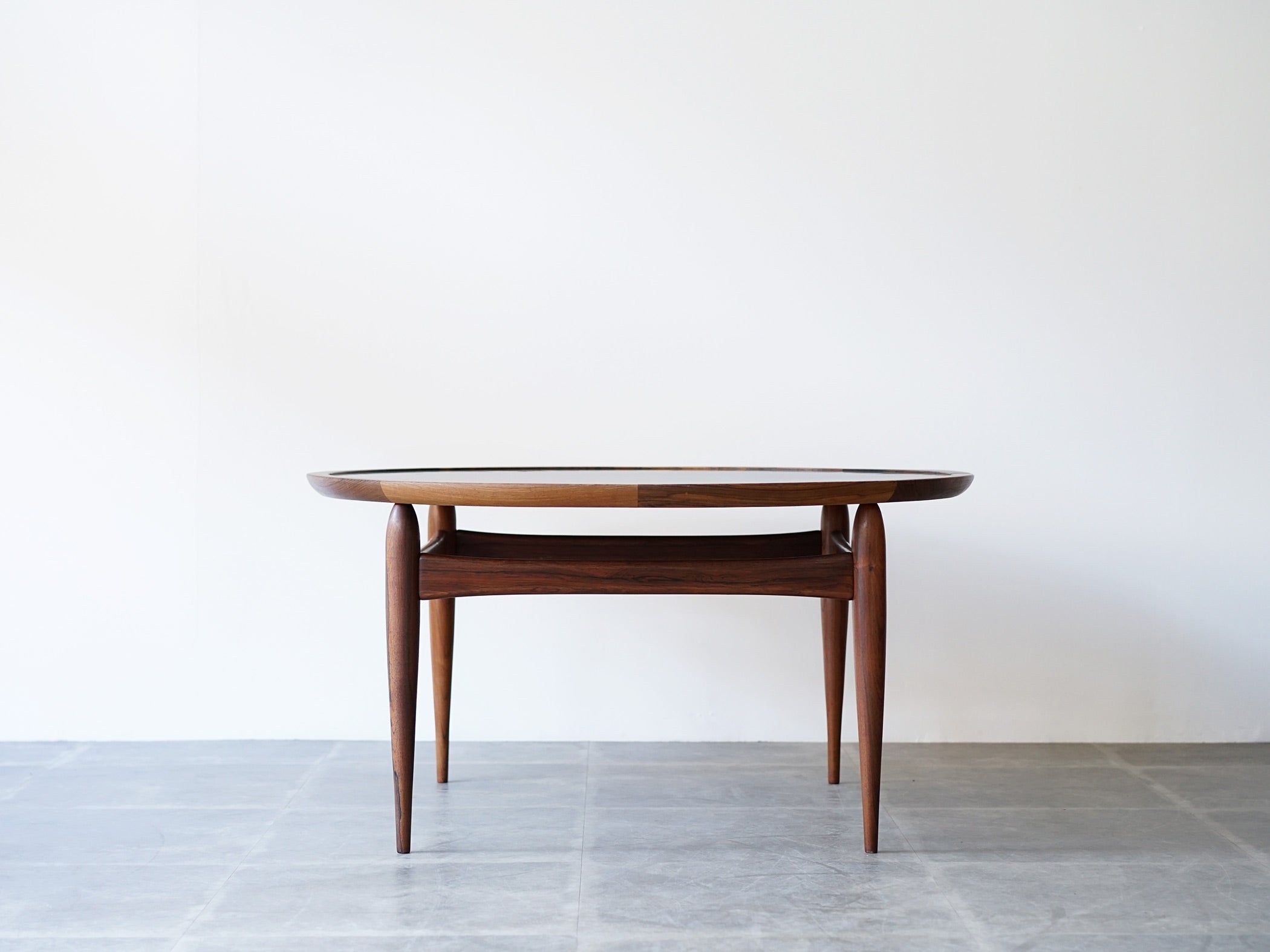 アイヴァンAヨハンソン ブラジリアンローズウッドの丸テーブル コーヒーテーブル Ejvind AJohansson Reversable Table brazilian rosewood