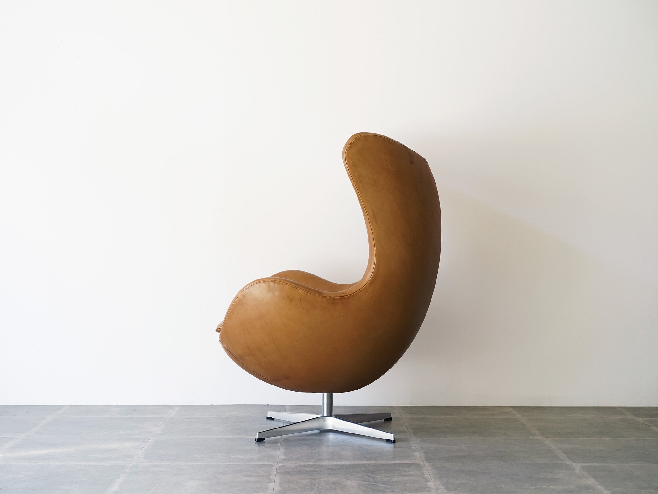 Arne Jacobsen The Egg Chair アルネヤコブセン エッグチェア