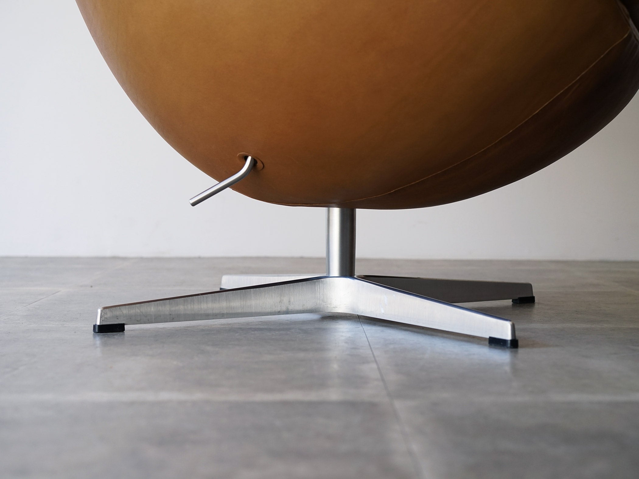 Arne Jacobsen The Egg Chair アルネヤコブセン エッグチェア