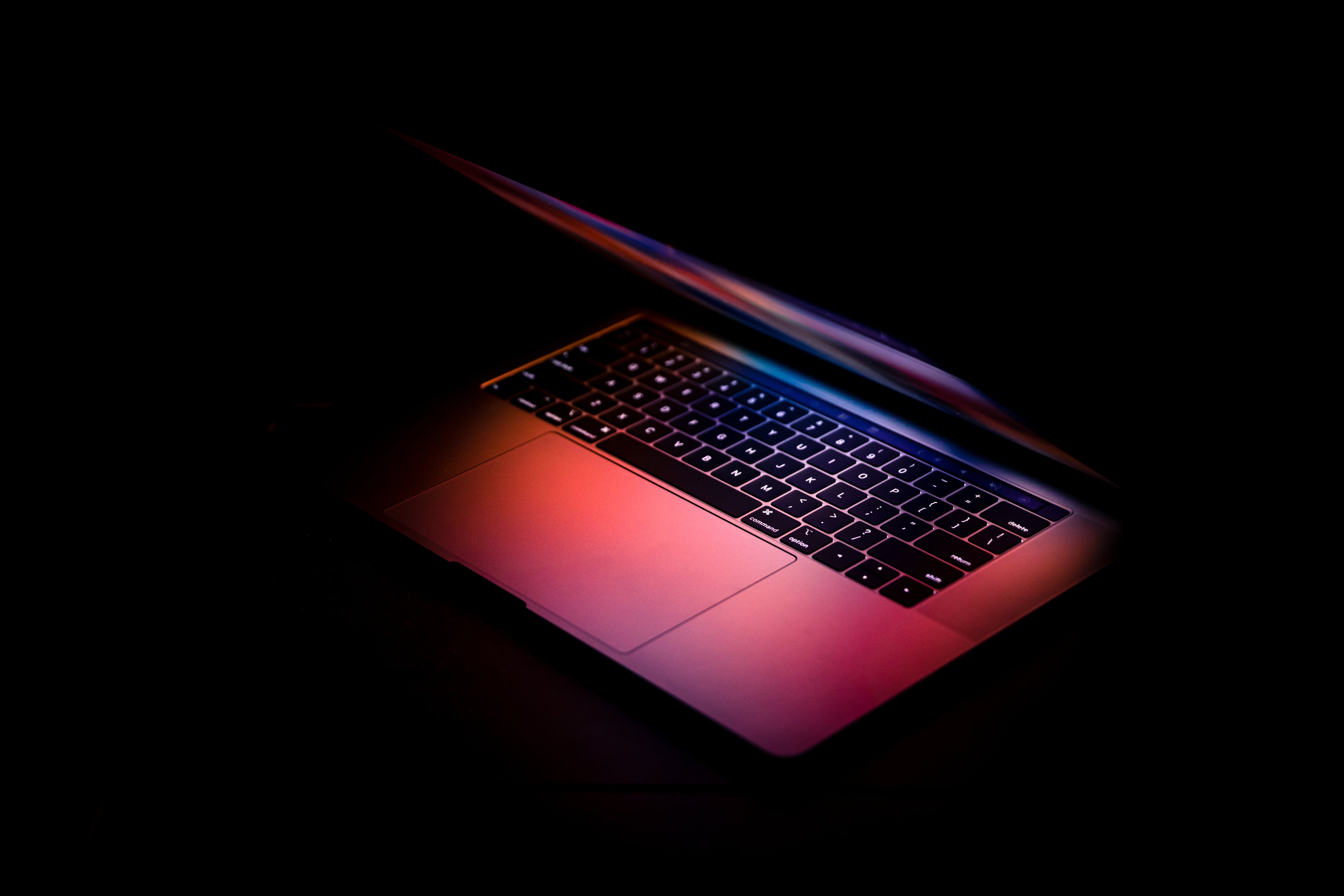 laptop-glowing-in-the-dark