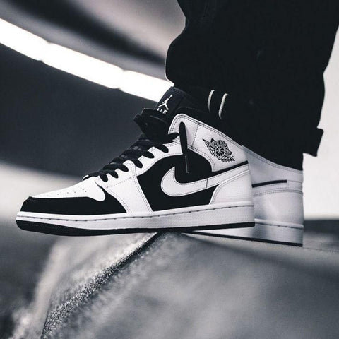 air jordan 1 tuxedo