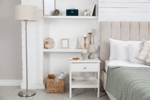 bedroom floating shelves