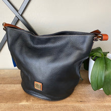 Load image into Gallery viewer, Dooney &amp; Bourke Pebble Grain Thea Feed Bag
