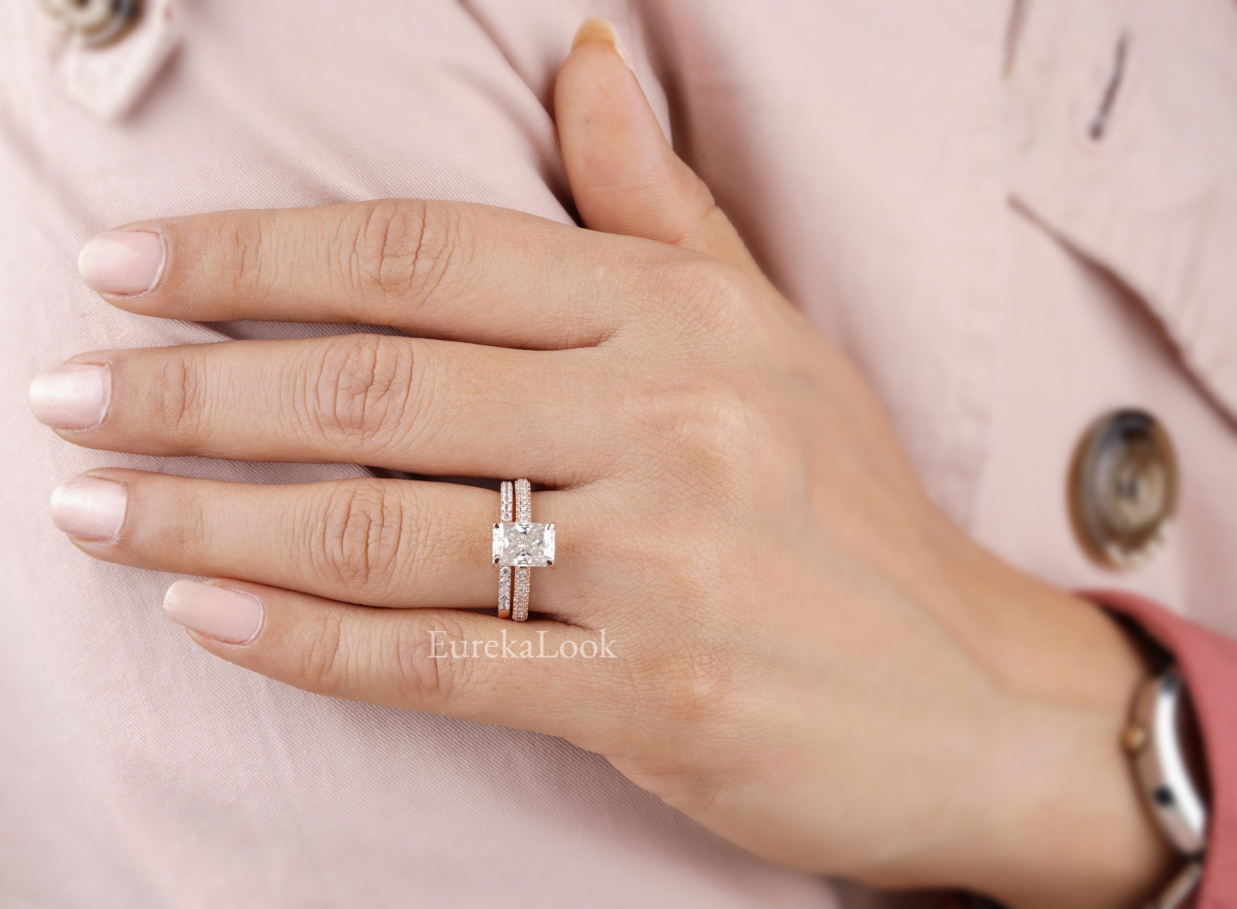 How to keep engagement ring and wedding band from shifting? : r
