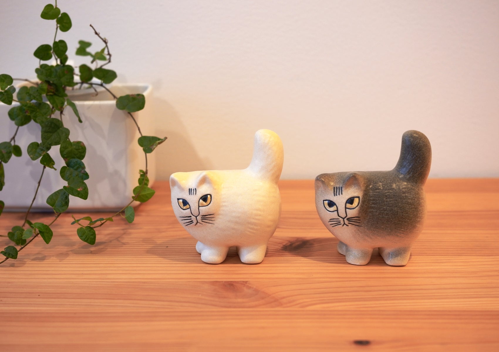 猫好きにぴったり。リサ・ラーソンの陶器作品 モア ミニ | Mr. & Ms