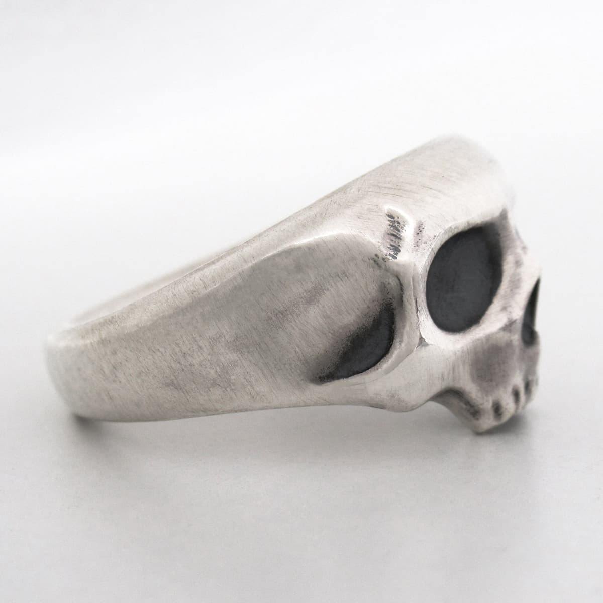 Sweet Little Skull Ring