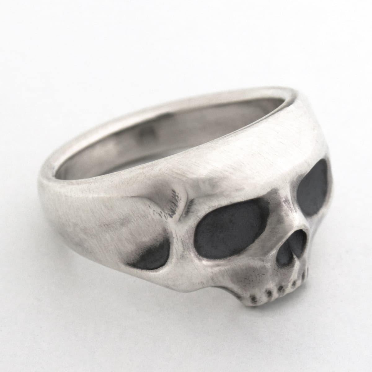 Sweet Little Skull Ring