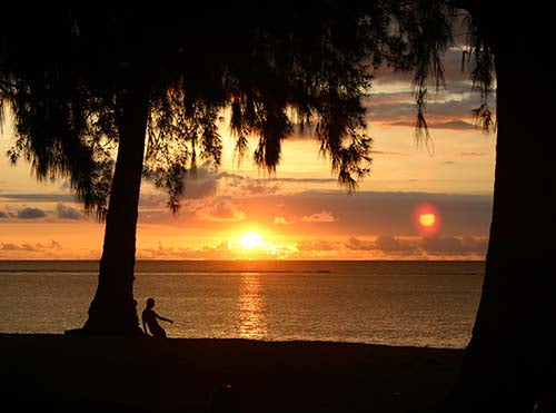 Sonnenuntergangsstimmung am Meer in Mauritius