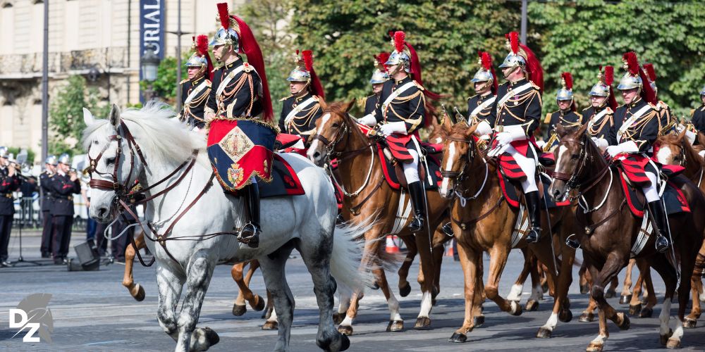 gendarmerie nationale, garde républicaine, défilé, champs élysées, 14 juillet, chevaux