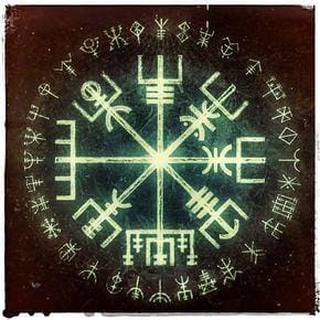 nordic-viking-rune-compass