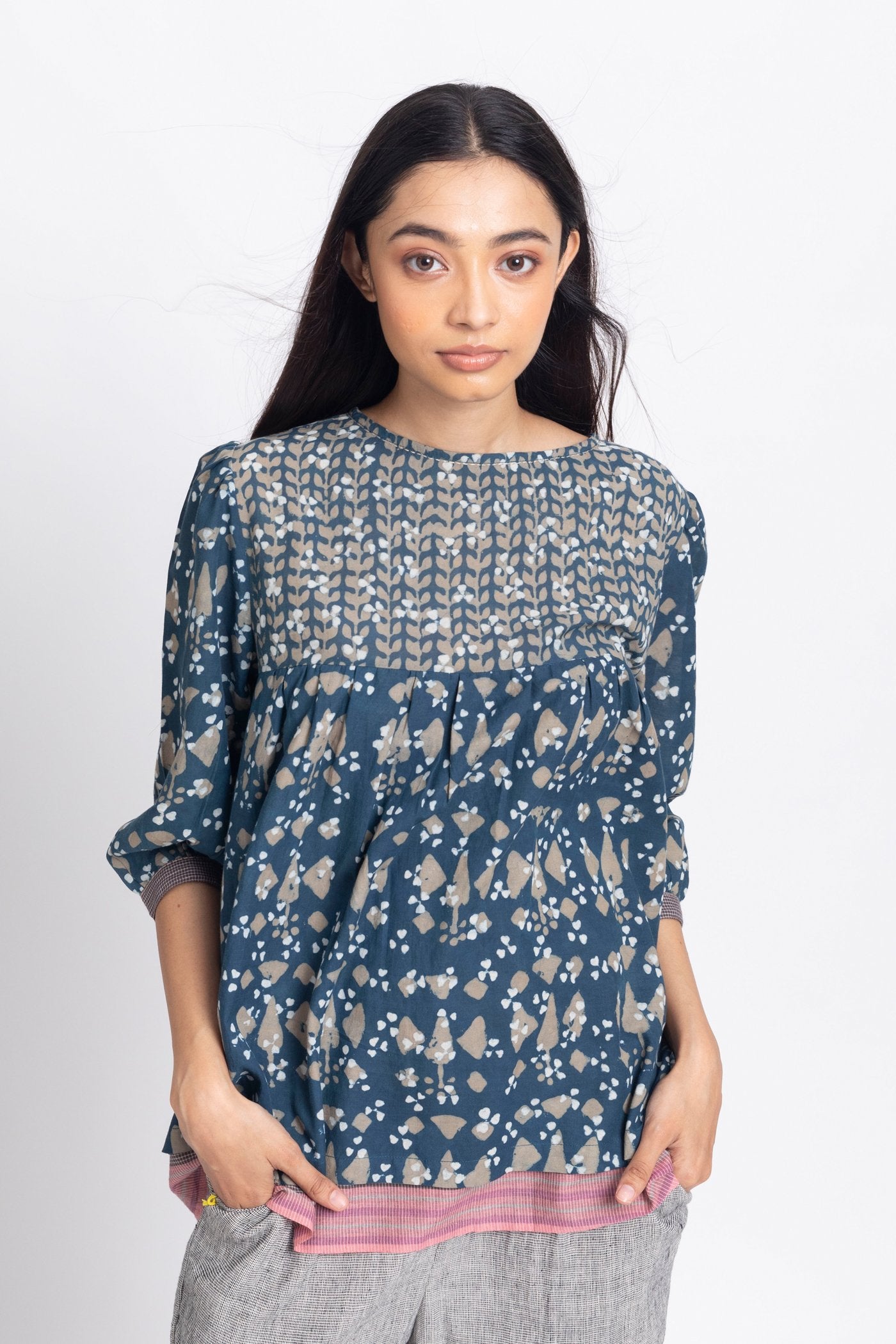 LVLILA-149, Indigo dabu printed mulmul top – Lotus Veda