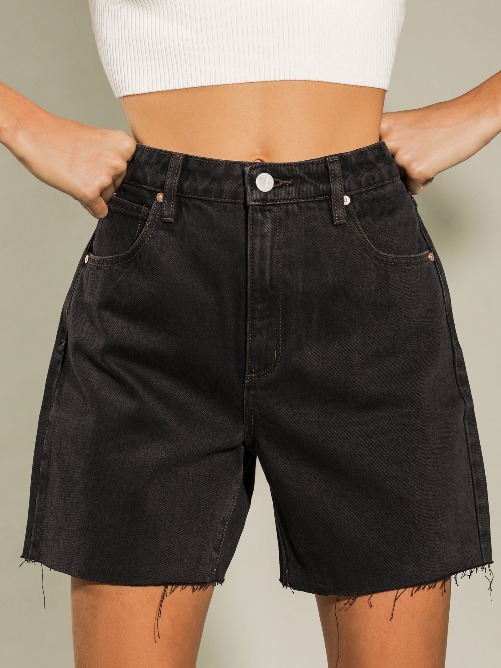 A Claudia Cut Off Shorts in Black Box